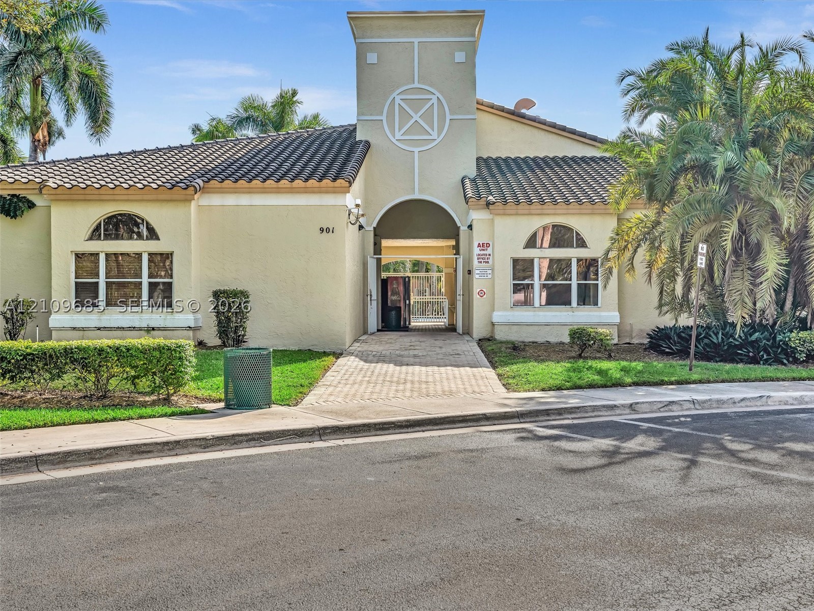 357 NW 154th Ave, Pembroke Pines FL 33028
