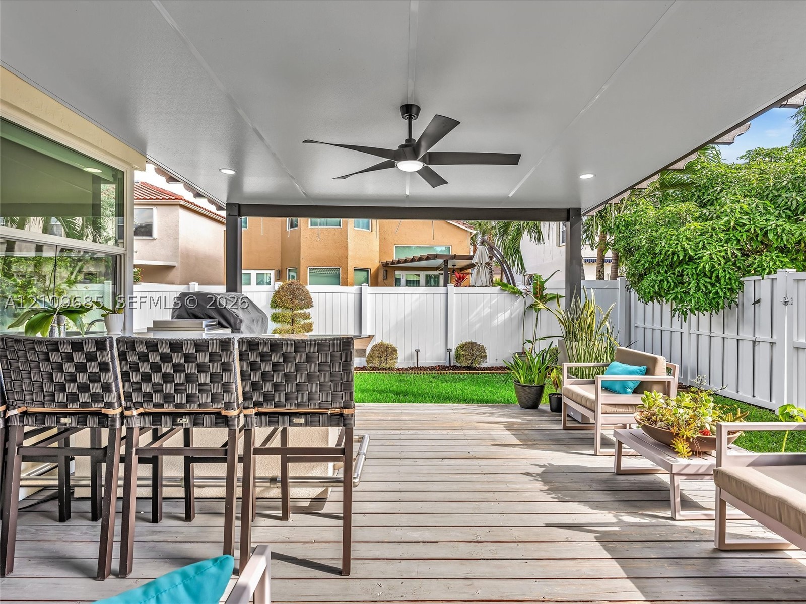357 NW 154th Ave, Pembroke Pines FL 33028