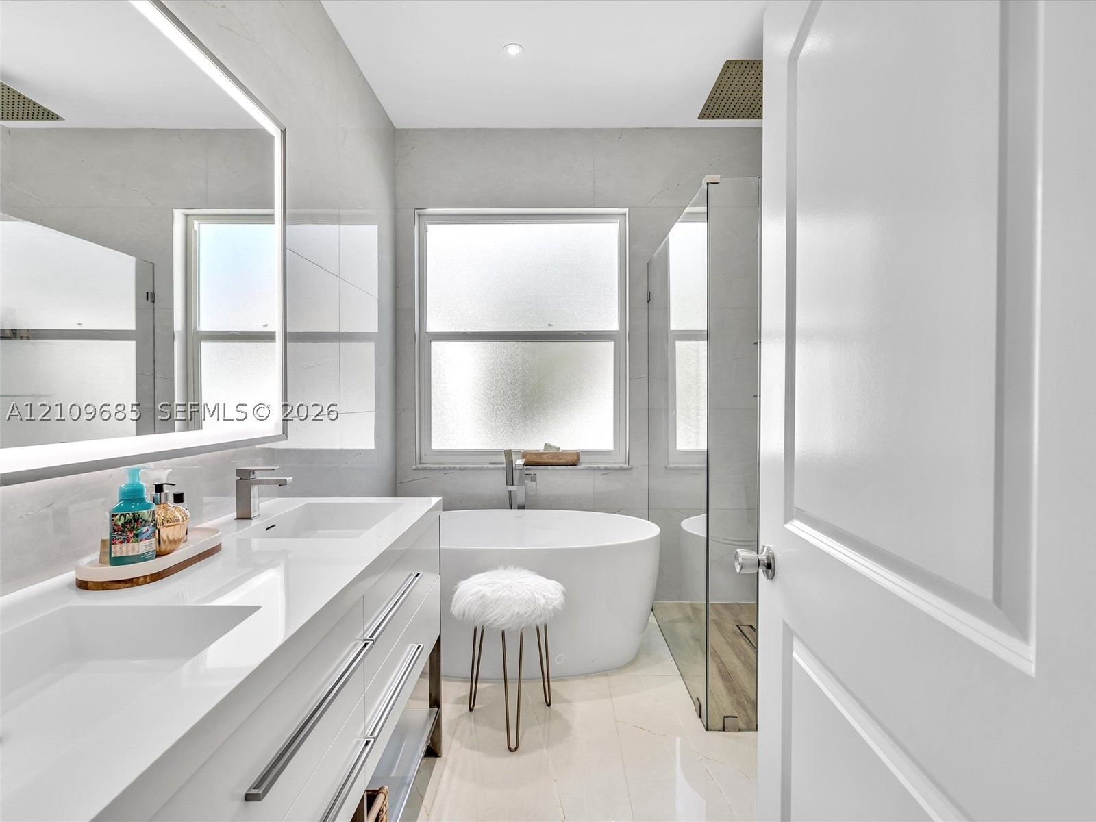 357 NW 154th Ave, Pembroke Pines FL 33028