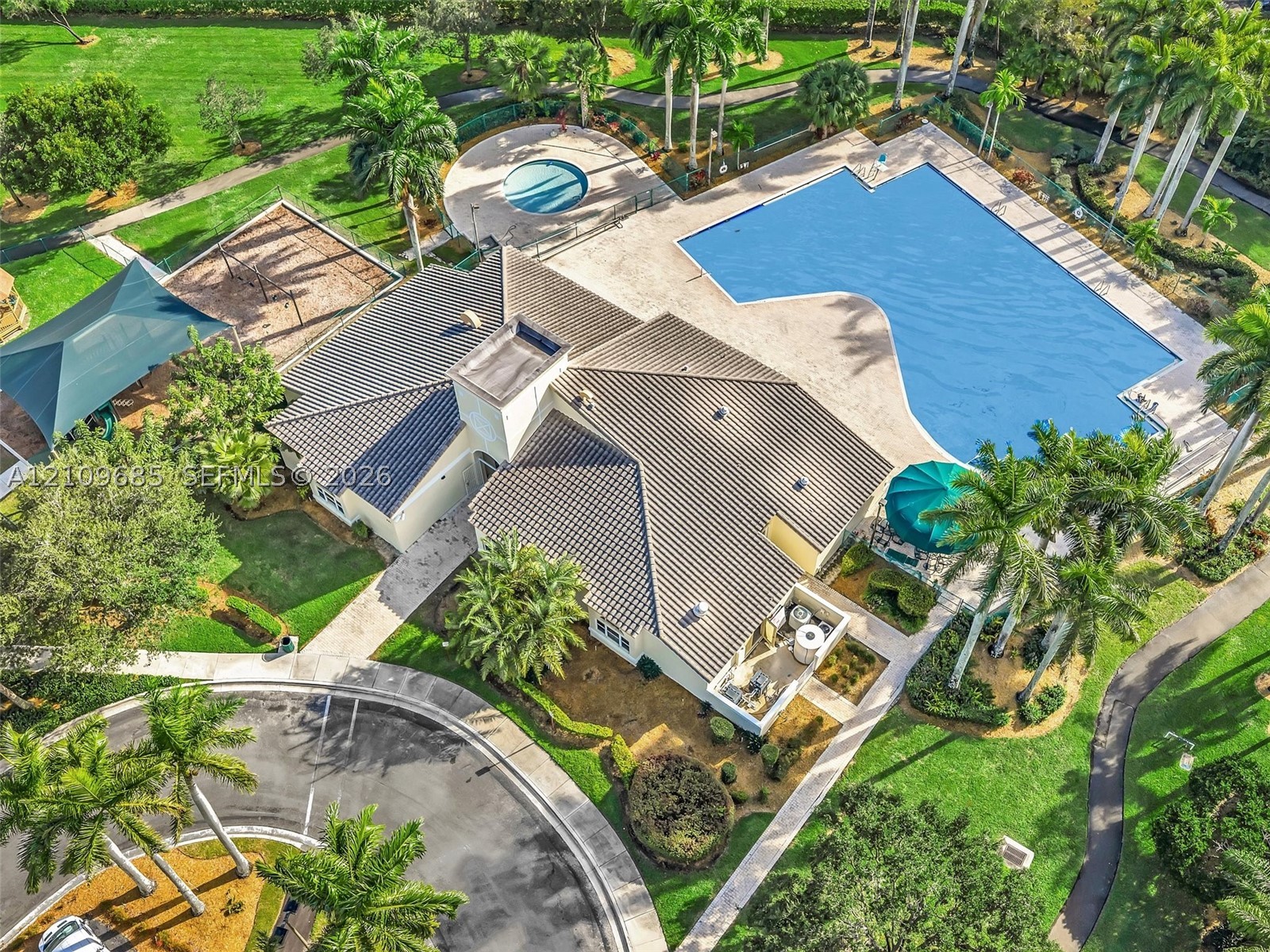 357 NW 154th Ave, Pembroke Pines FL 33028