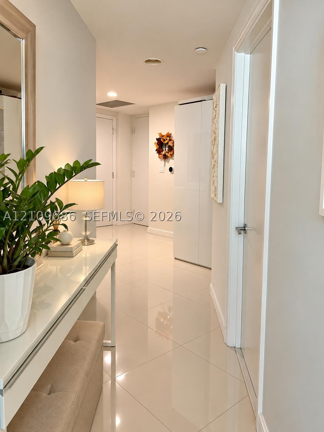 55 SE 6th St #3502, Miami FL 33131