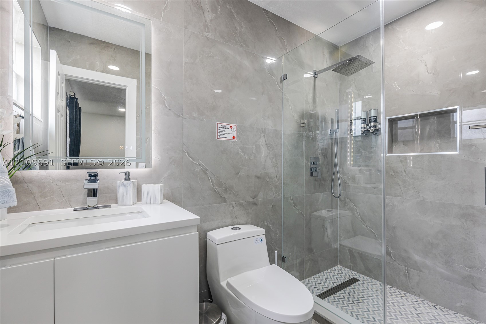 2390 NW 63rd Ter #2390, Sunrise FL 33313