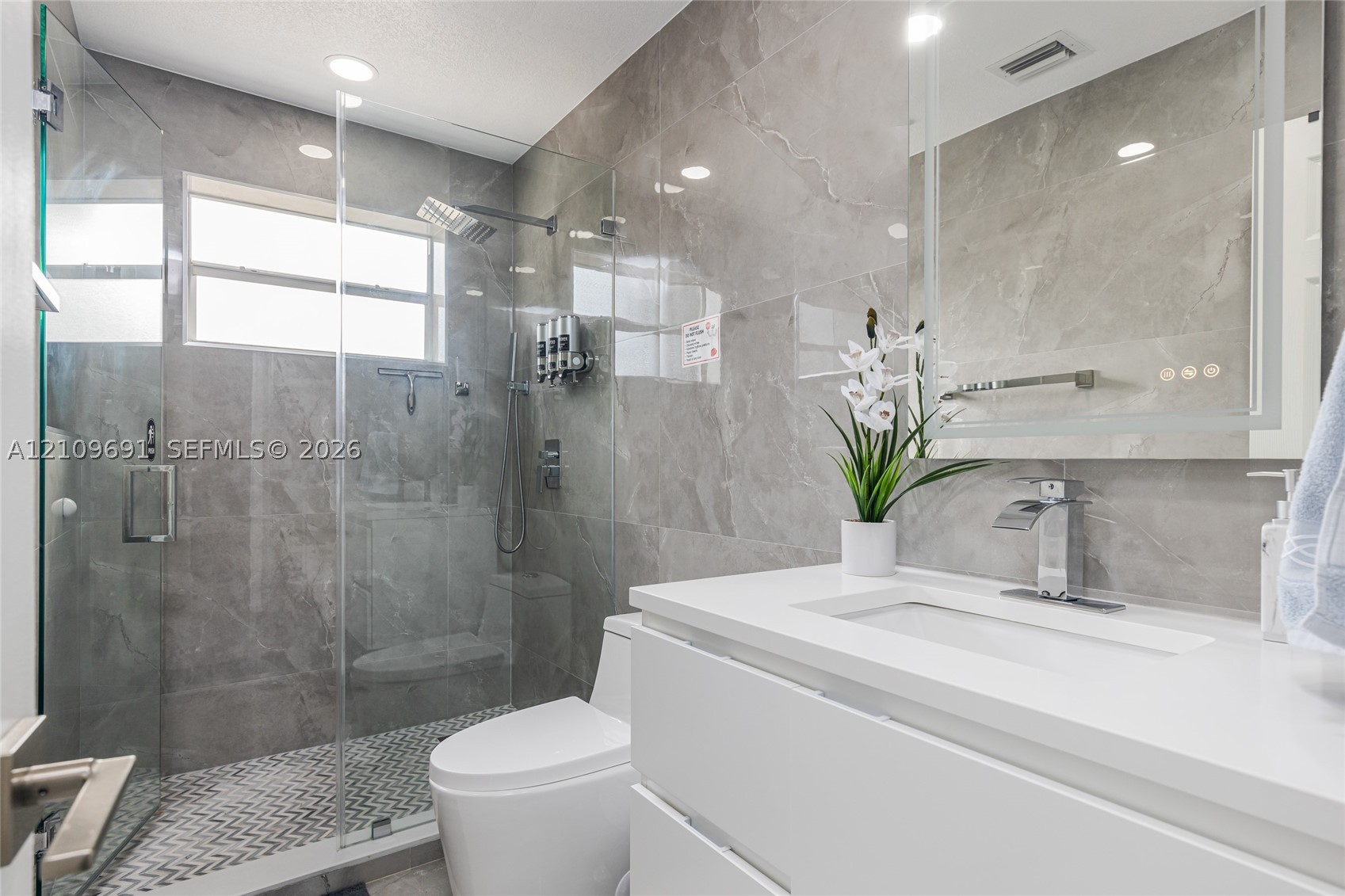 2390 NW 63rd Ter #2390, Sunrise FL 33313