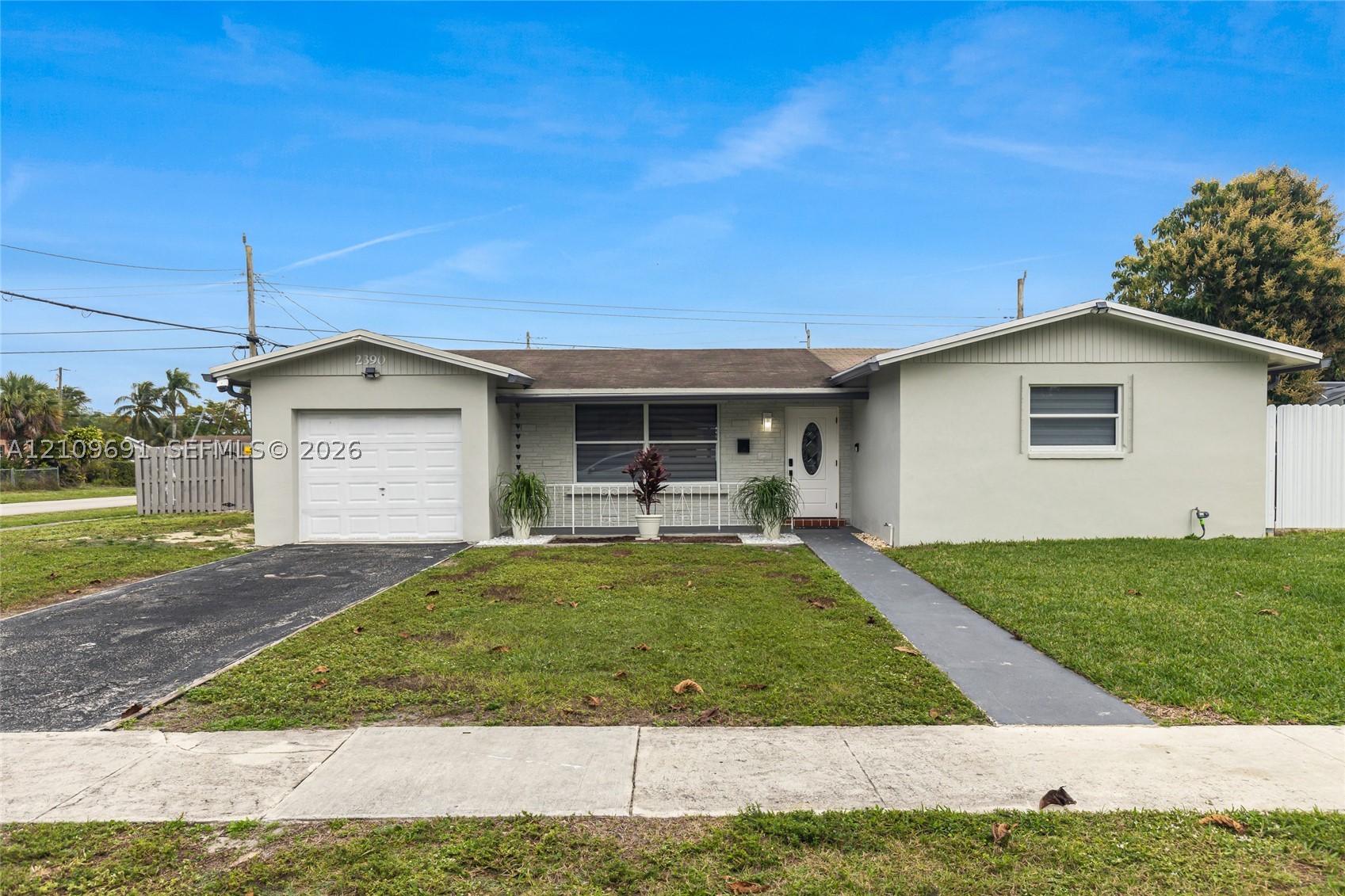 2390 NW 63rd Ter #2390, Sunrise FL 33313