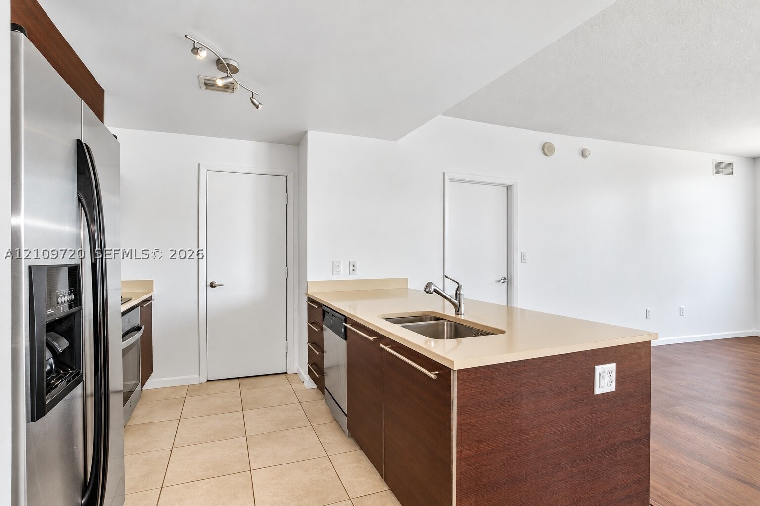1900 N Bayshore Dr #2919, Miami FL 33132