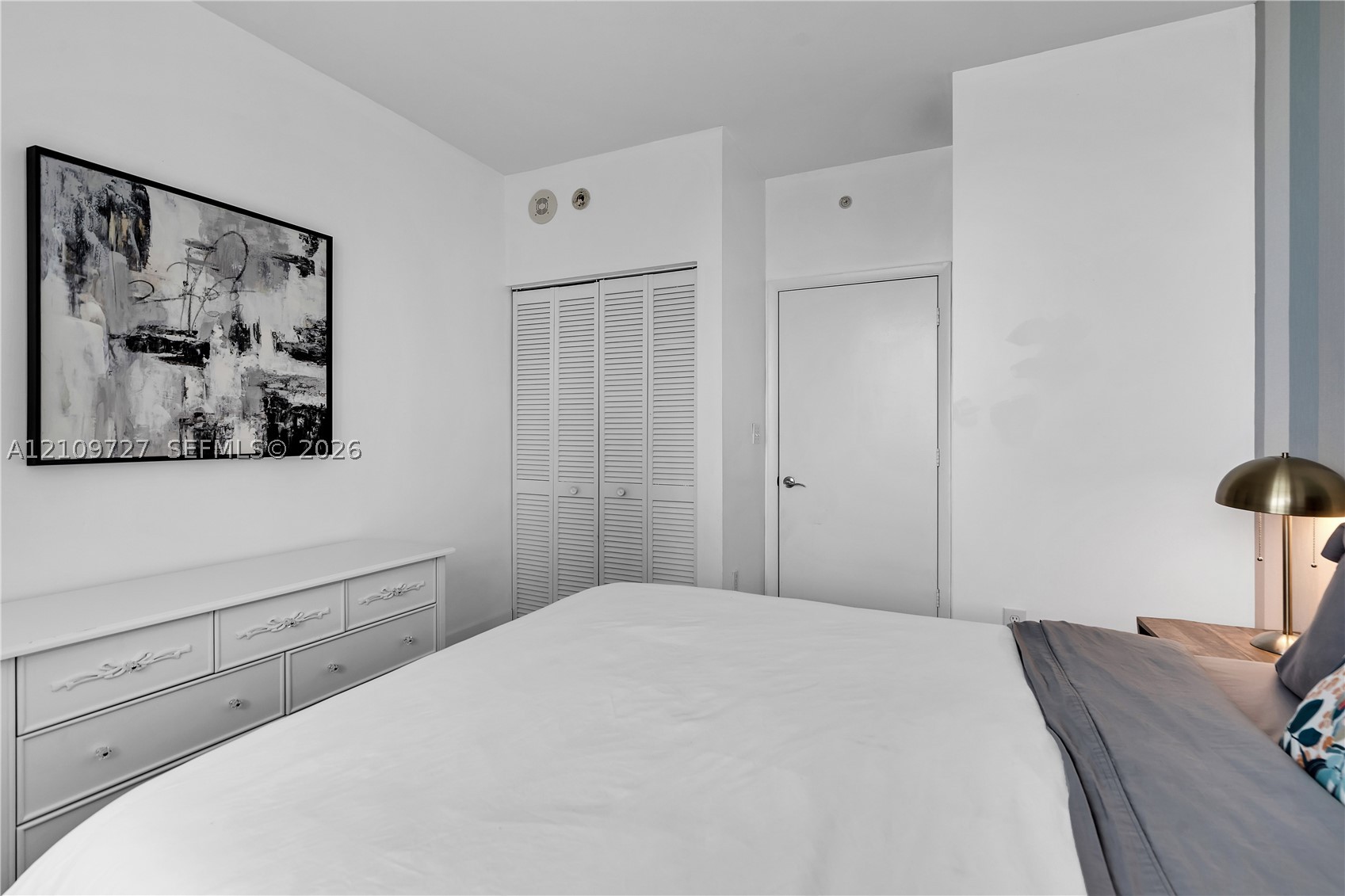 244 Biscayne Blvd #2802, Miami FL 33132