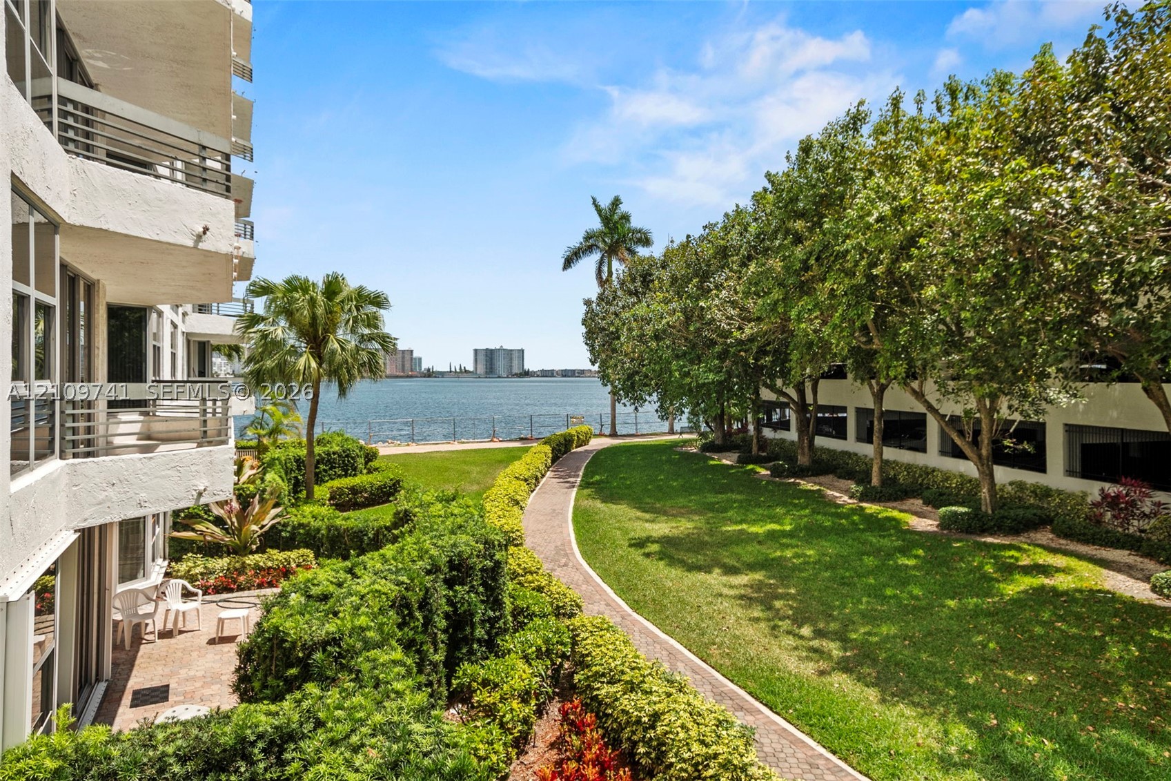 19101 NE 36th Ct #203, Aventura FL 33180
