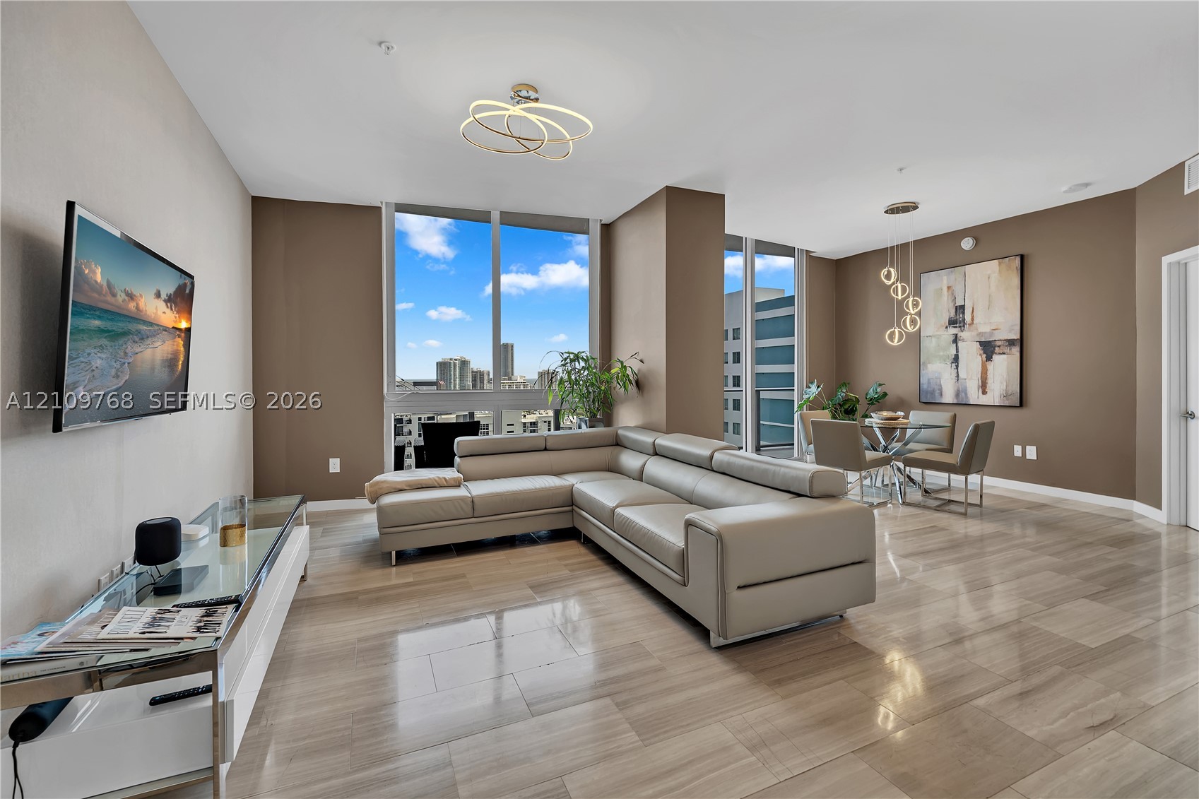 1010 SW 2nd Ave #2201, Miami FL 33130