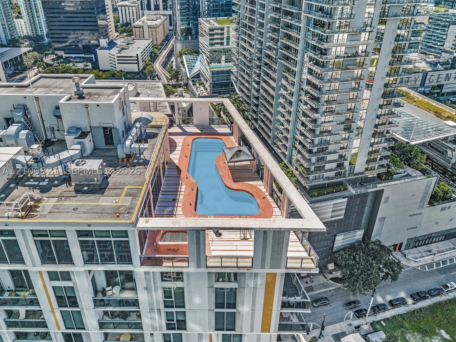 31 SE 6th St #2103, Miami FL 33131