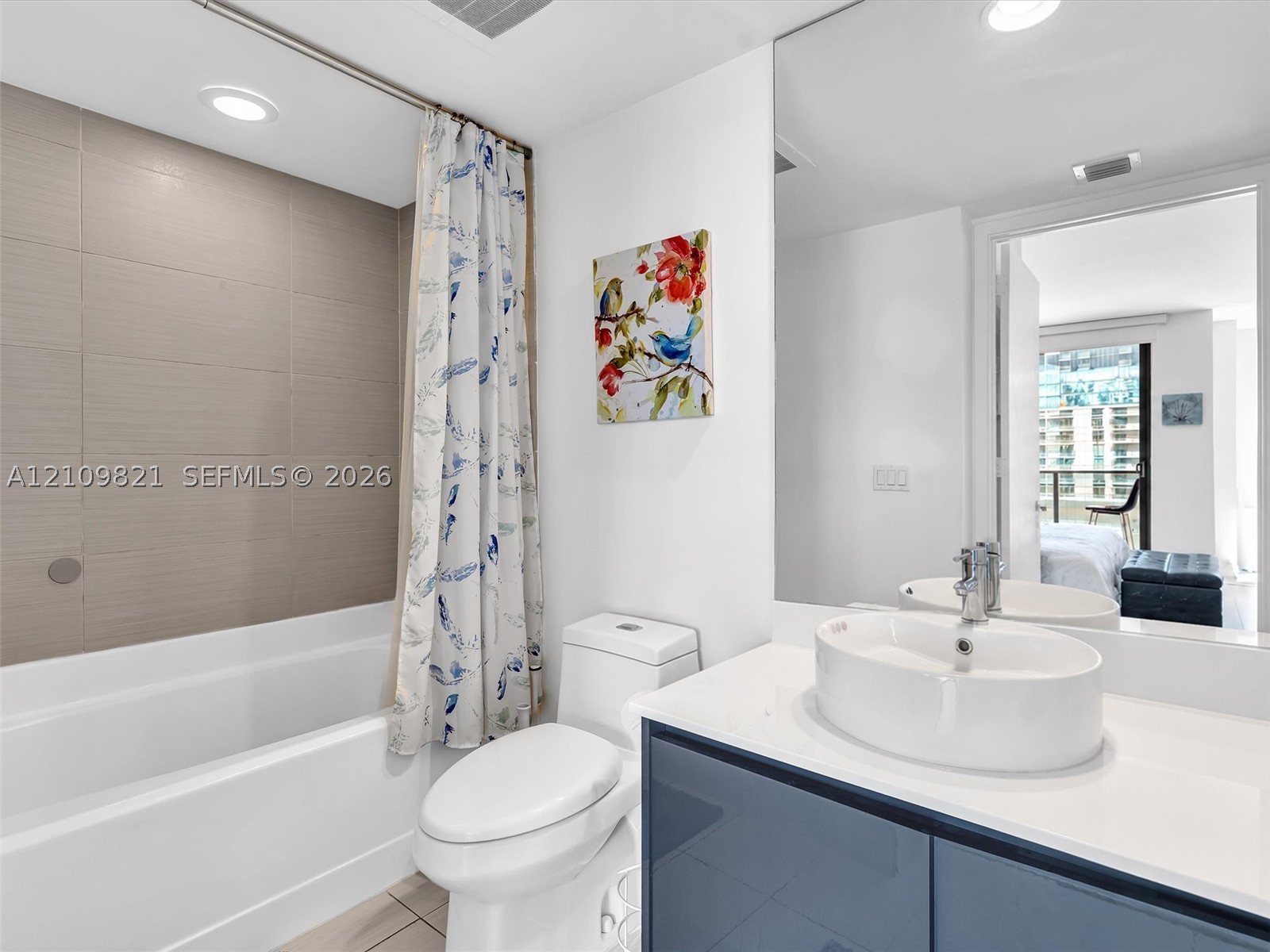 31 SE 6th St #2103, Miami FL 33131