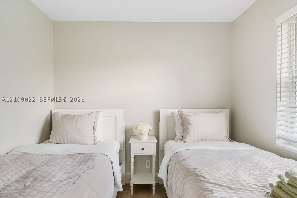 913 Lighthouse Dr, North Palm Beach FL 33408