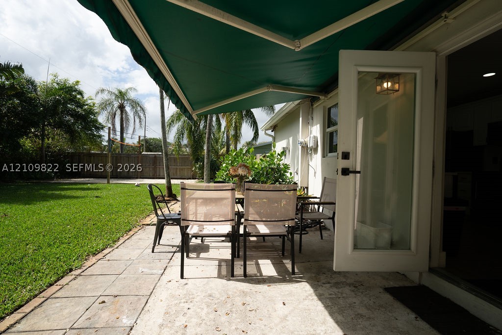 913 Lighthouse Dr, North Palm Beach FL 33408