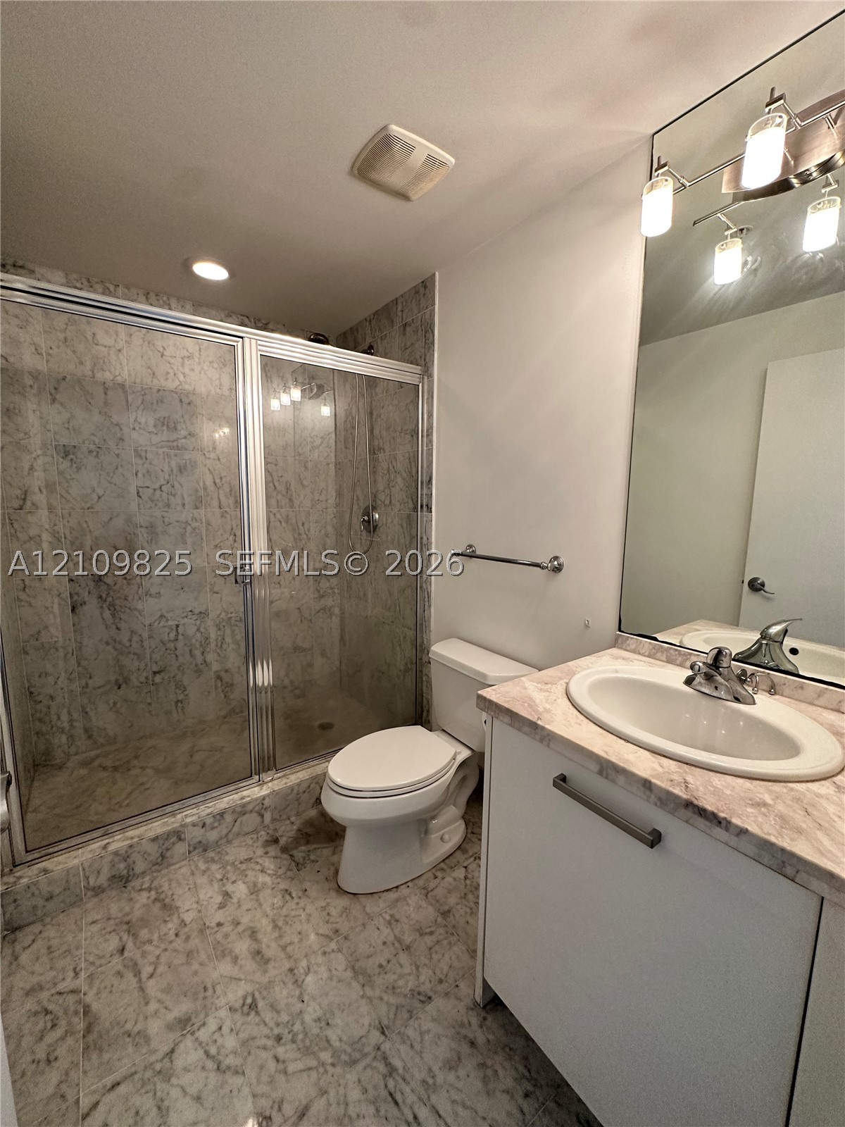 244 Biscayne Blvd #703, Miami FL 33132