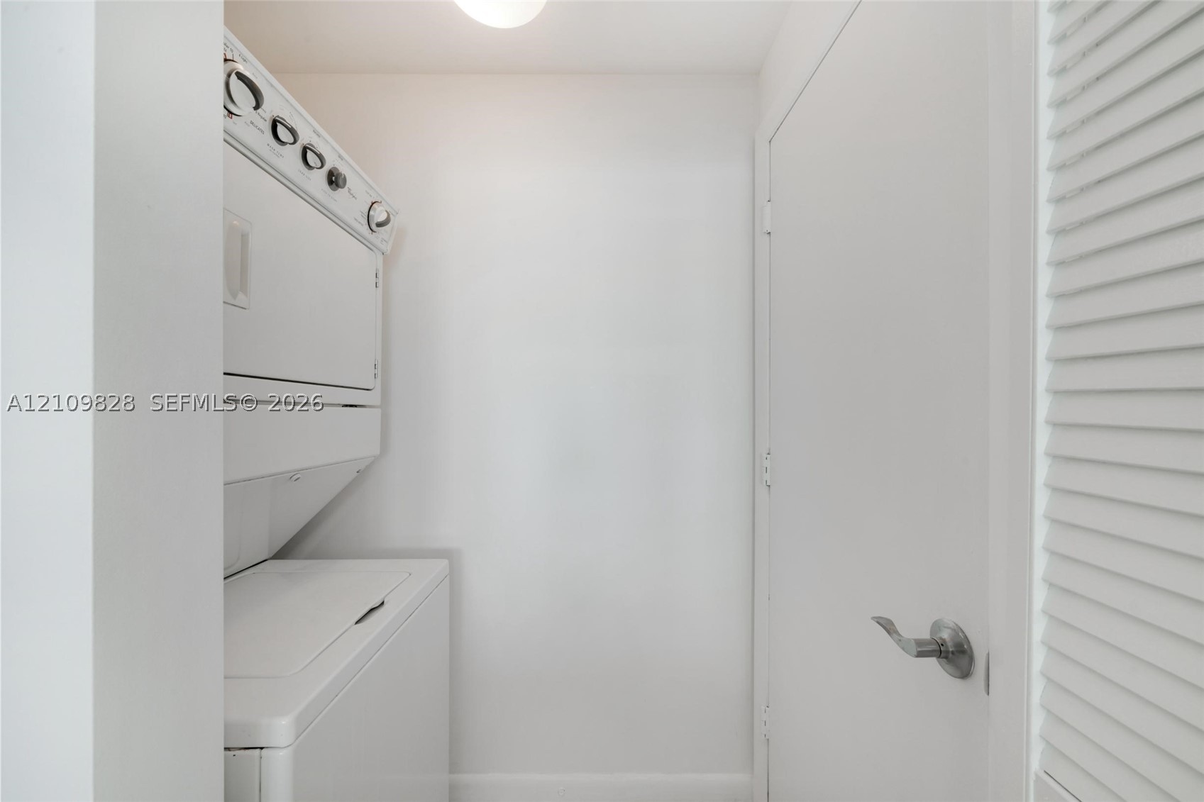 244 Biscayne Blvd #3808, Miami FL 33132