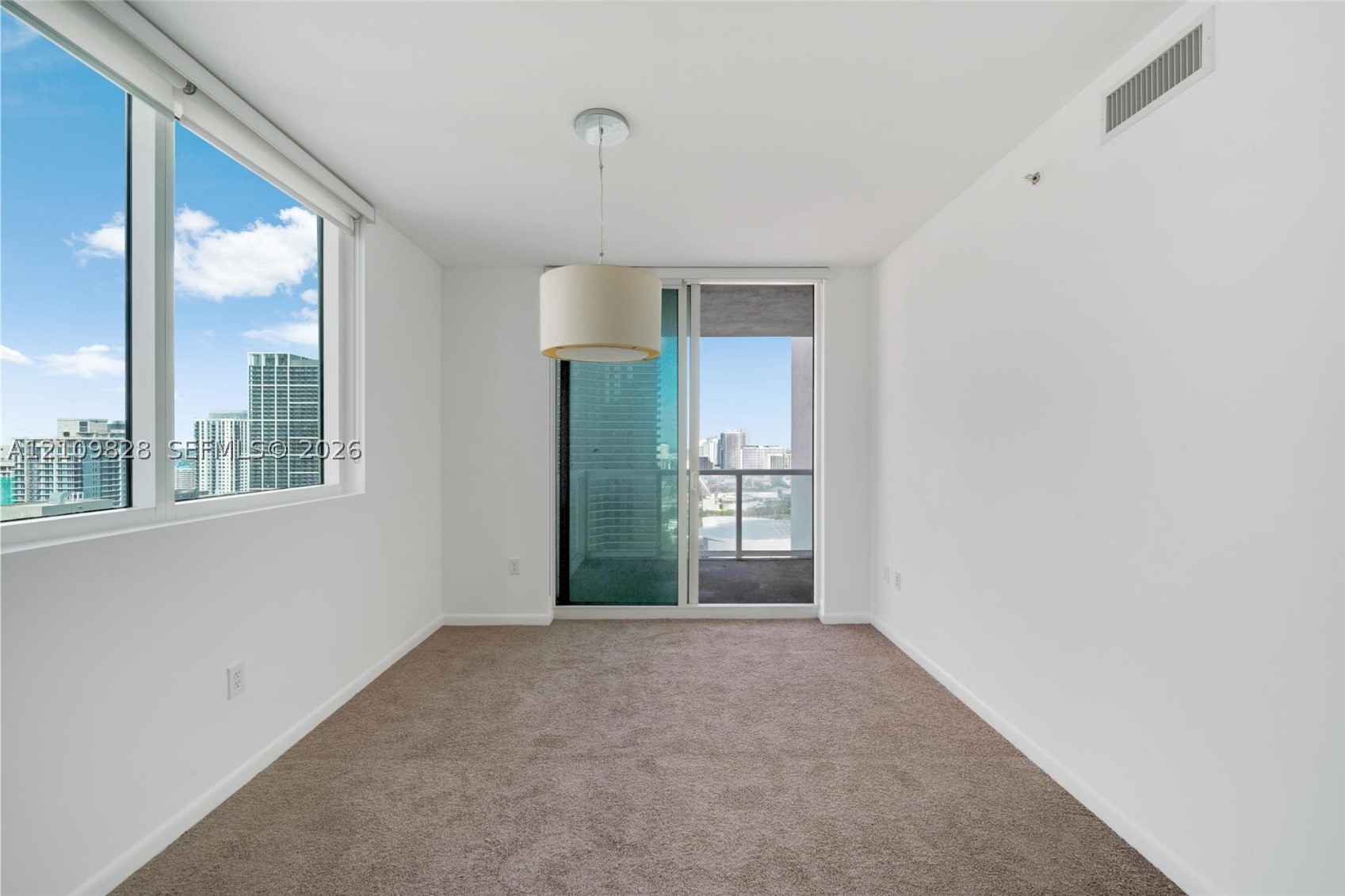 244 Biscayne Blvd #3808, Miami FL 33132