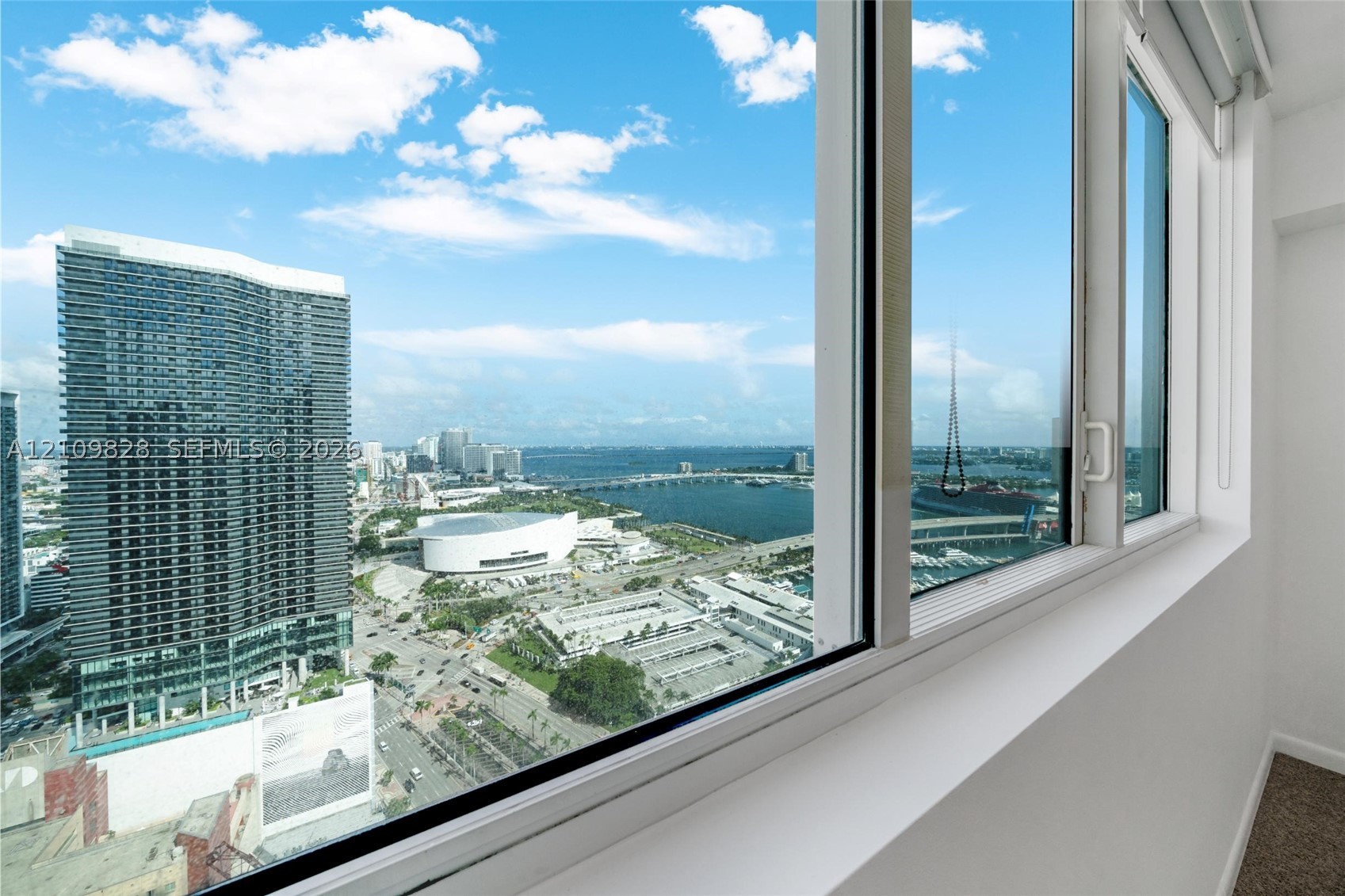 244 Biscayne Blvd #3808, Miami FL 33132