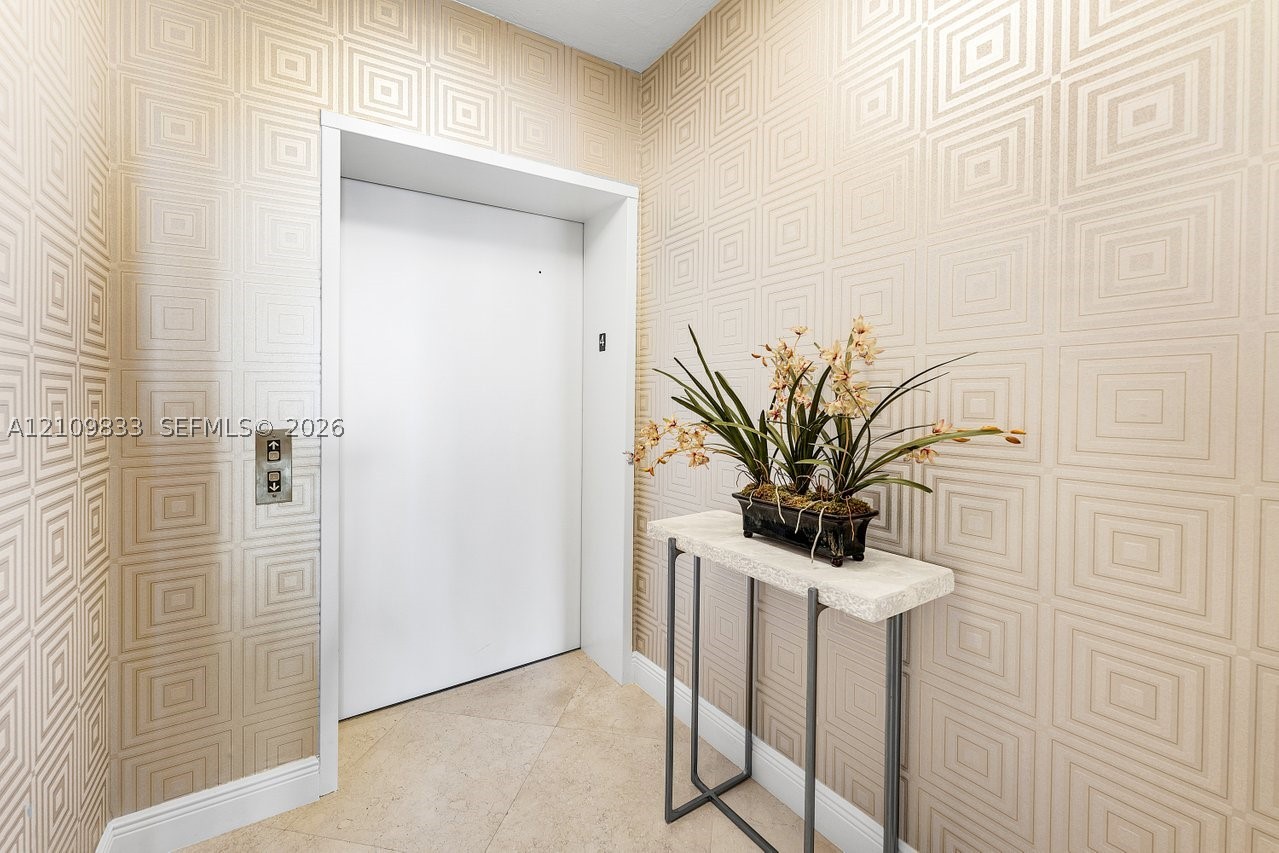 530 Ocean Dr #405, Juno Beach FL 33408