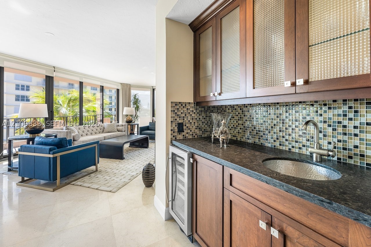 530 Ocean Dr #405, Juno Beach FL 33408