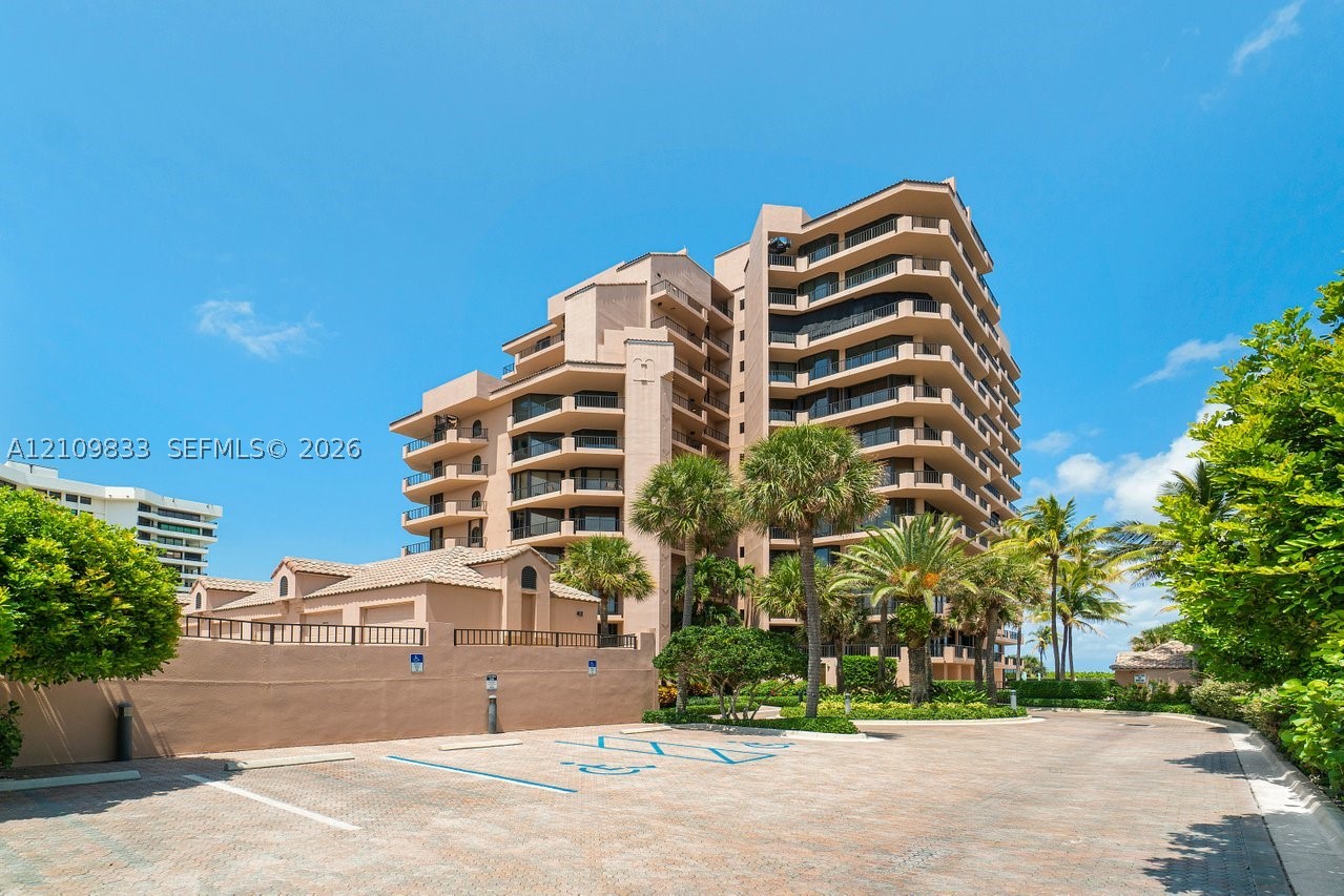 530 Ocean Dr #405, Juno Beach FL 33408