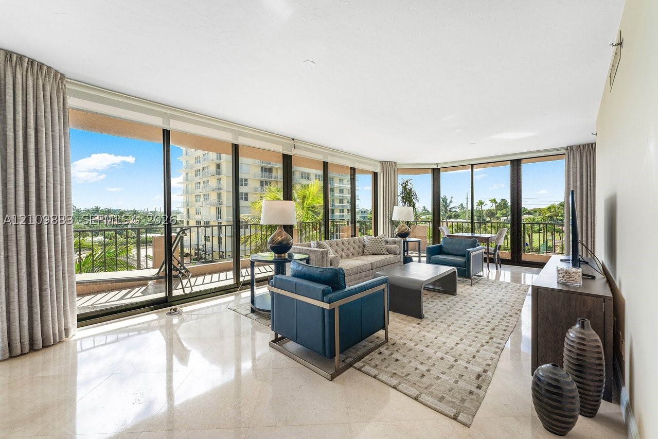 530 Ocean Dr #405, Juno Beach FL 33408