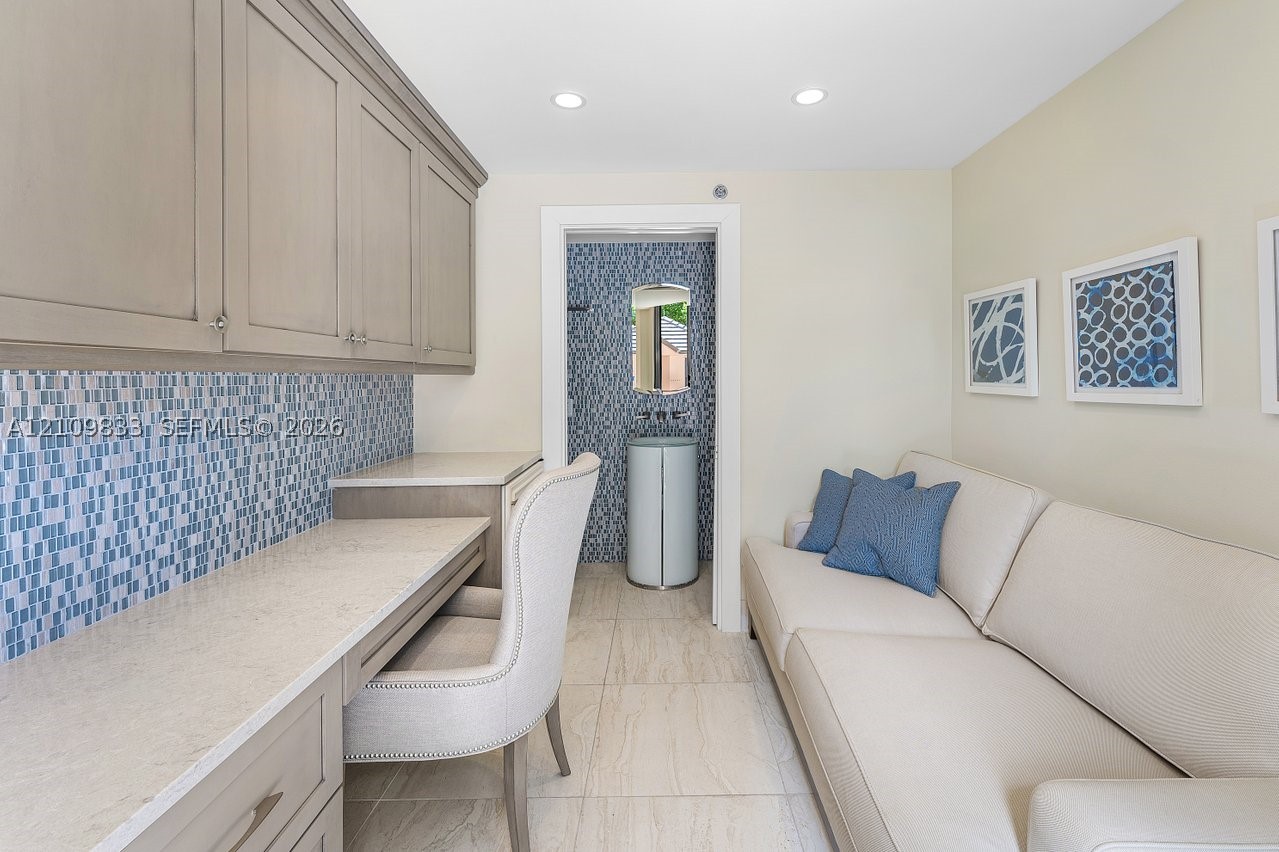 530 Ocean Dr #405, Juno Beach FL 33408