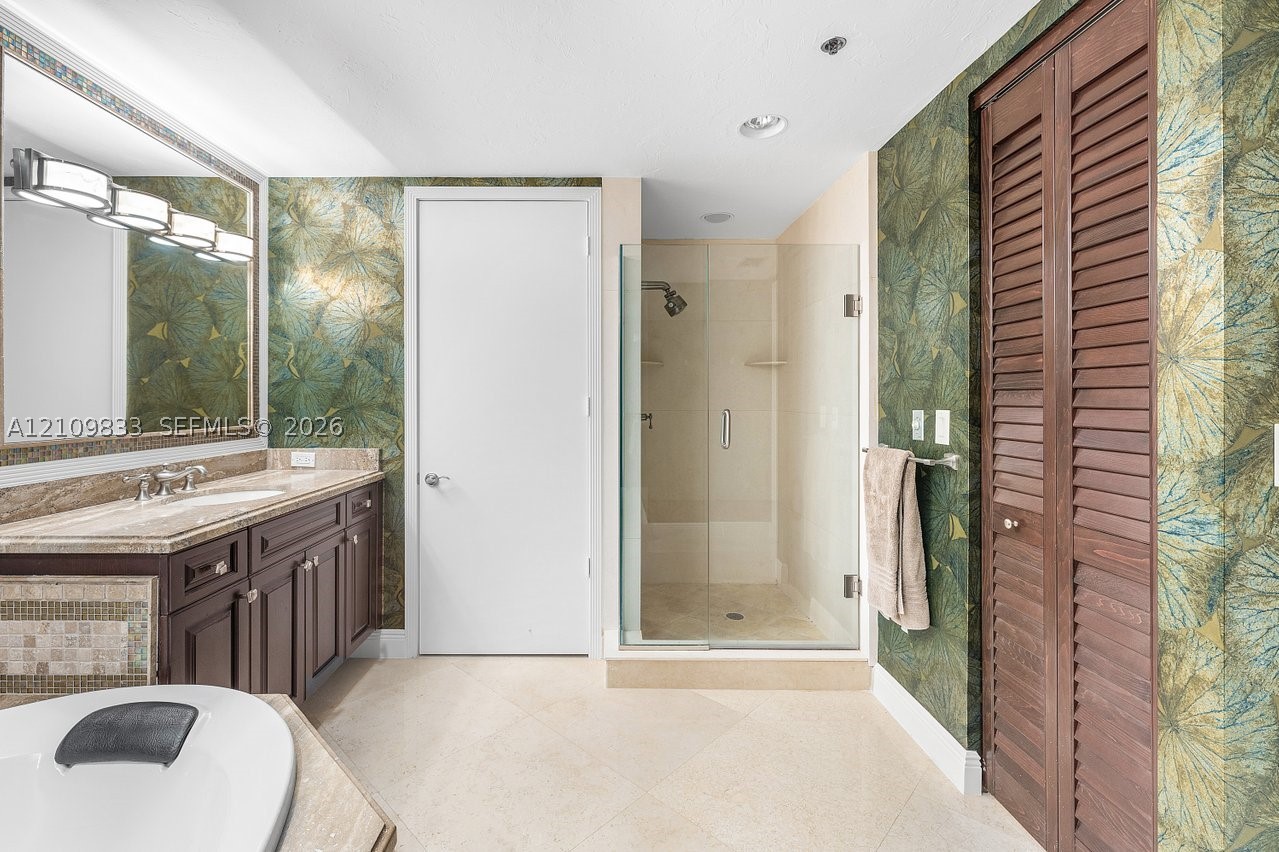 530 Ocean Dr #405, Juno Beach FL 33408