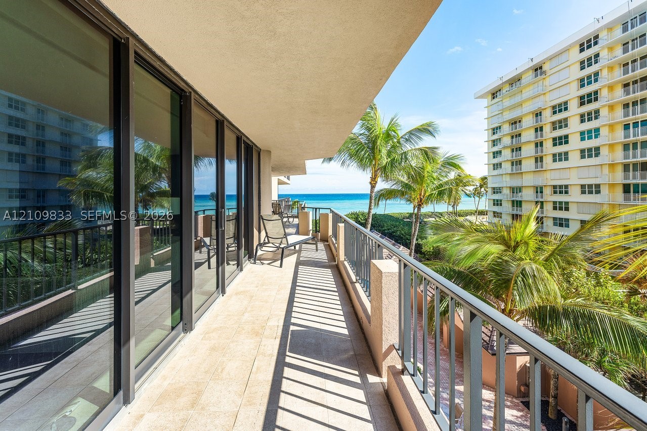 530 Ocean Dr #405, Juno Beach FL 33408
