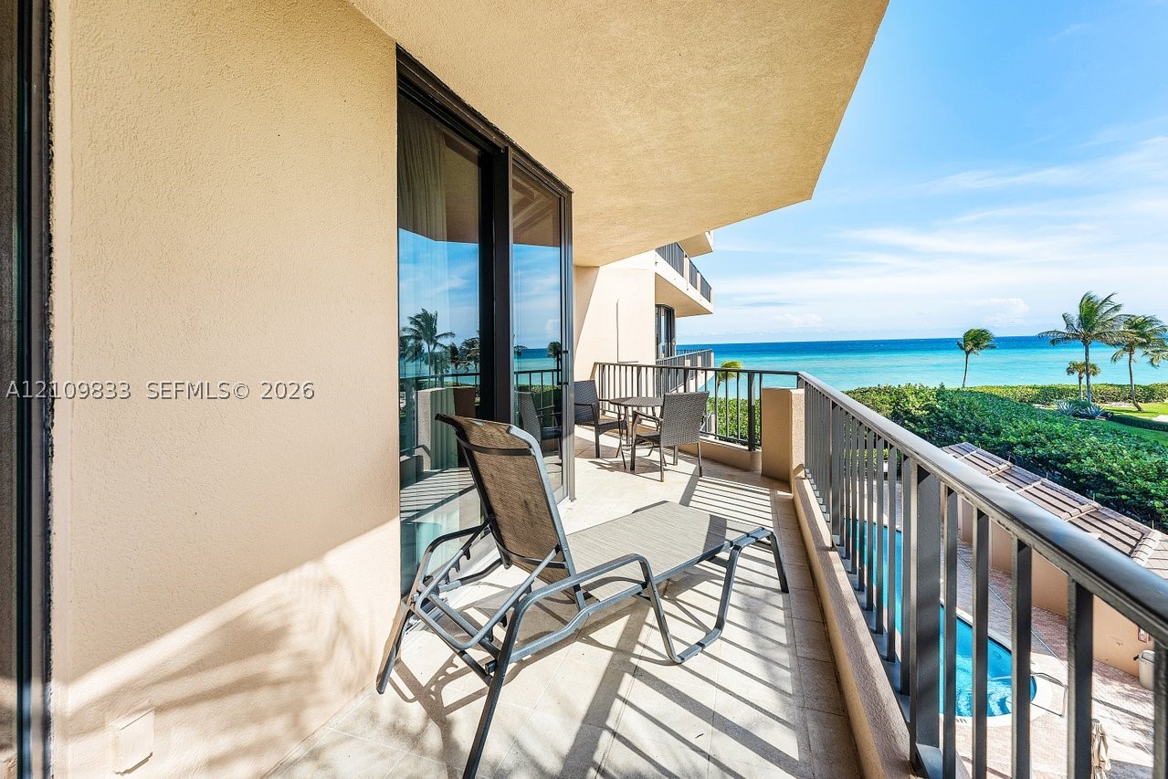 530 Ocean Dr #405, Juno Beach FL 33408