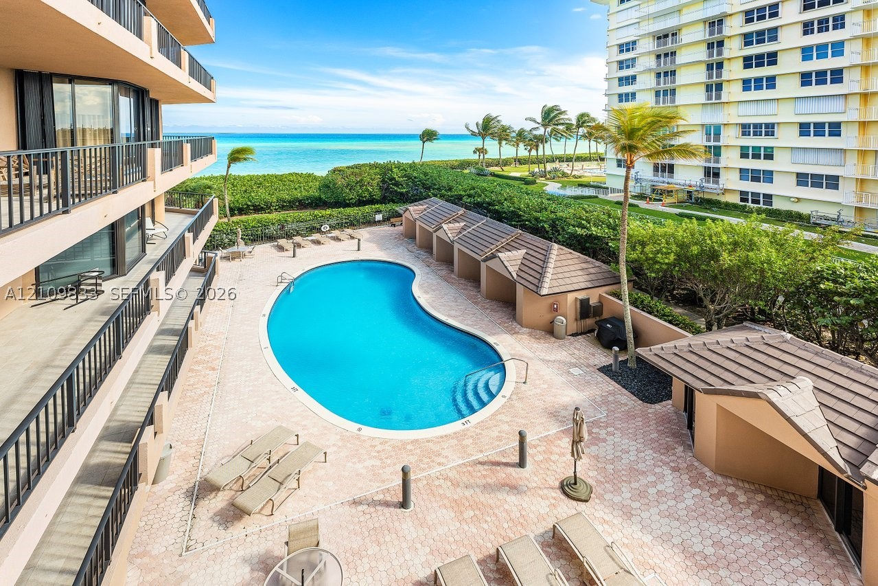 530 Ocean Dr #405, Juno Beach FL 33408