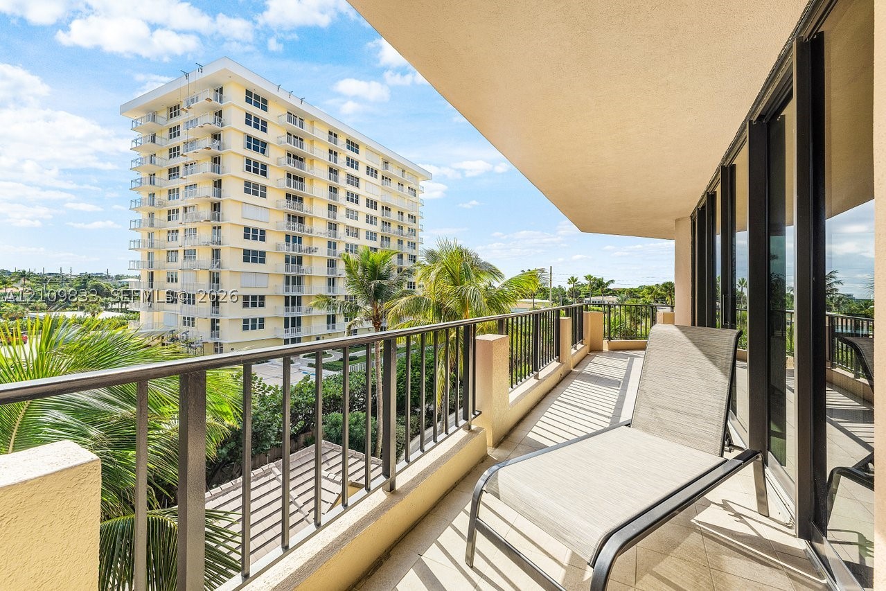 530 Ocean Dr #405, Juno Beach FL 33408