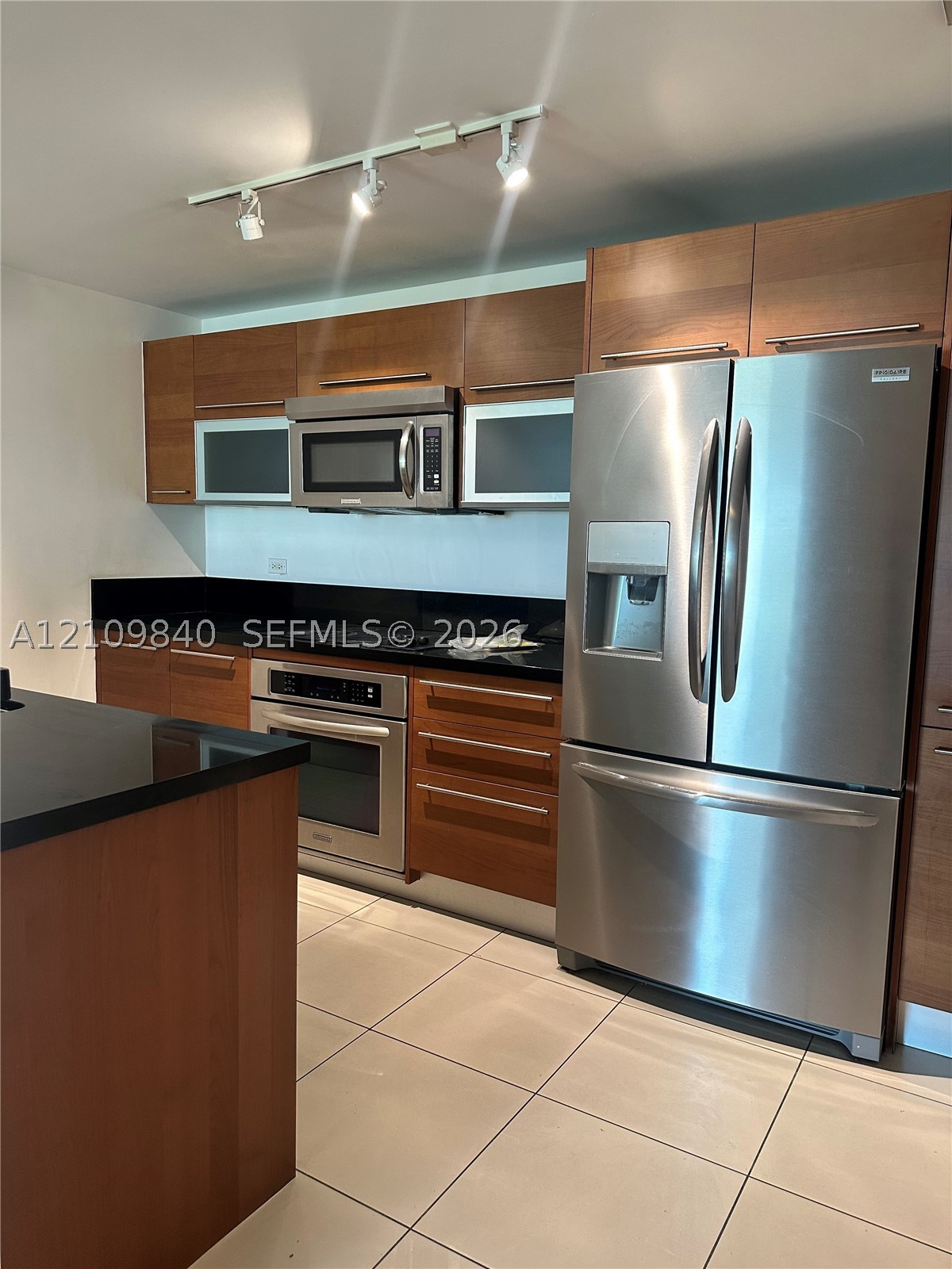 244 Biscayne Blvd #703, Miami FL 33132