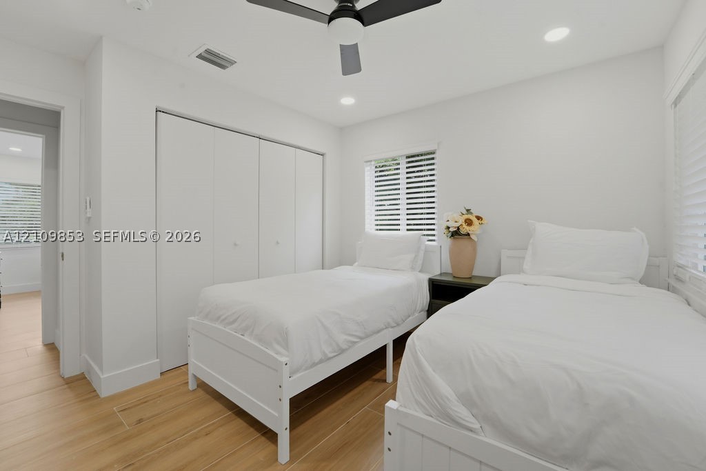 800 Alamanda Dr, North Palm Beach FL 33408