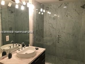 253 NE 2nd St #2906, Miami FL 33132