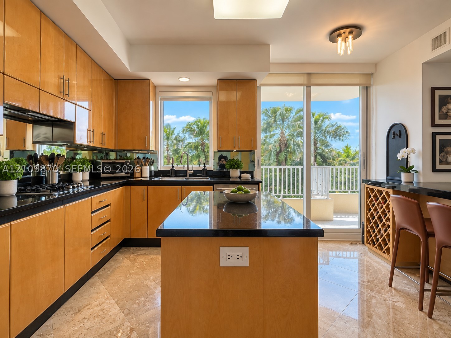 781 Crandon Blvd #502, Key Biscayne FL 33149