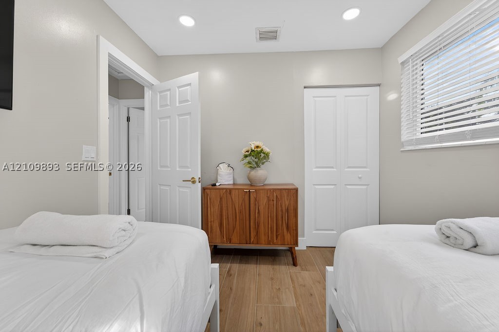 712 Tradewind Dr, North Palm Beach FL 33408