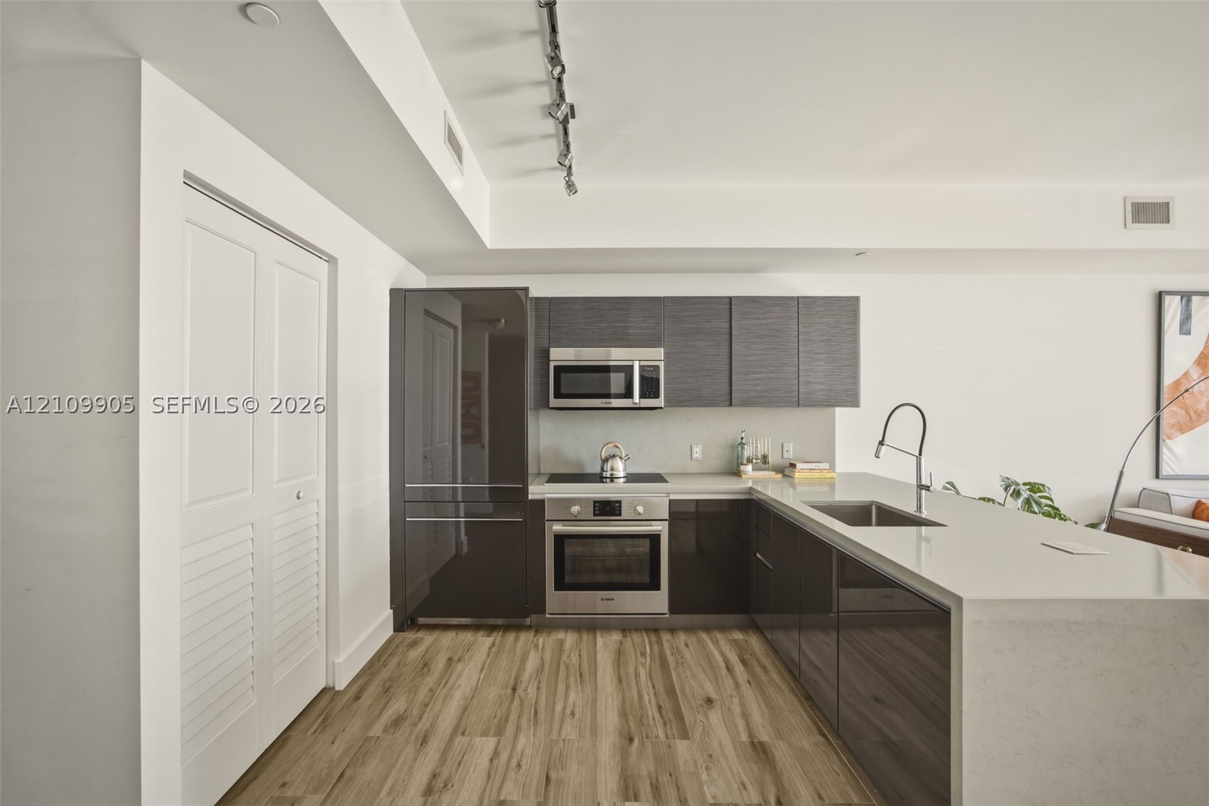1080 Brickell Ave #2302, Miami FL 33131