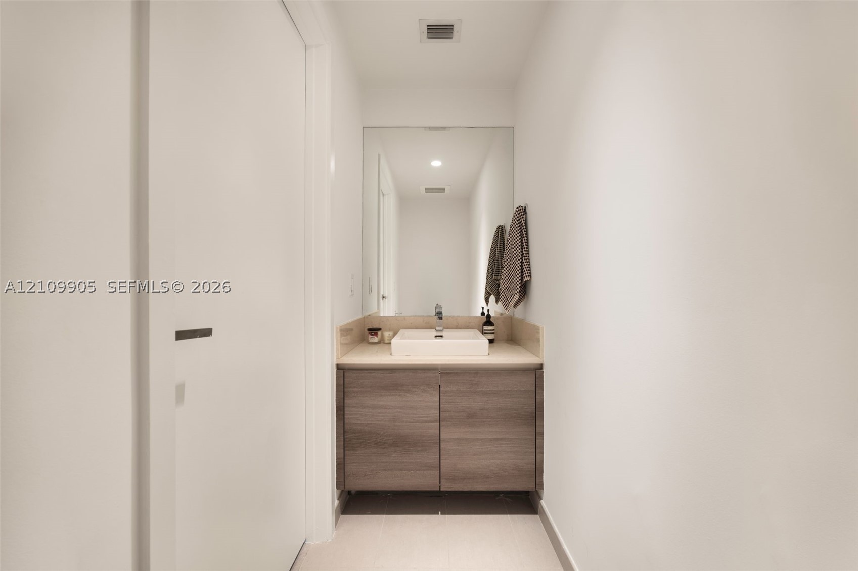 1080 Brickell Ave #2302, Miami FL 33131