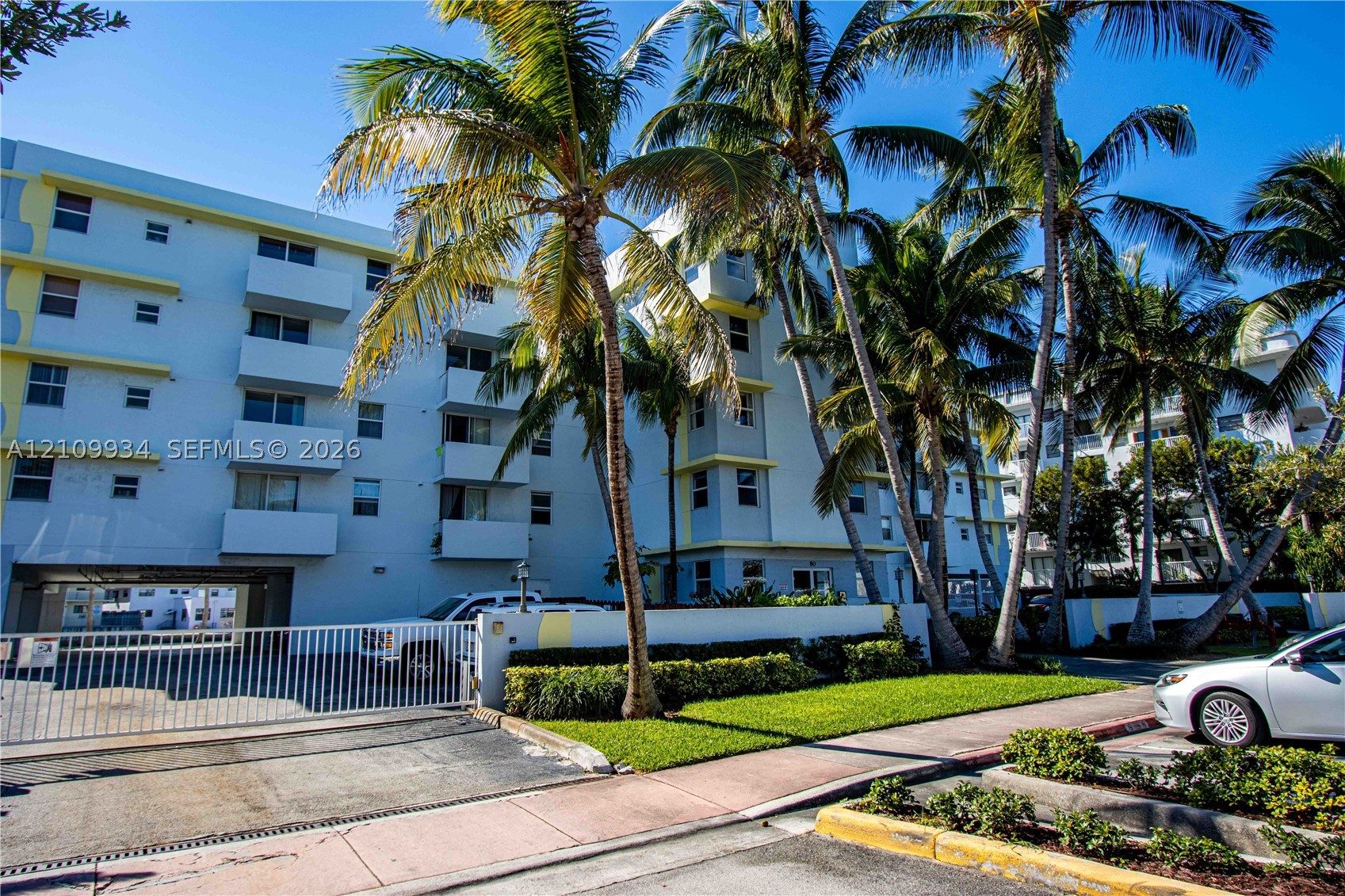 80 S Shore Dr #205, Miami Beach FL 33141
