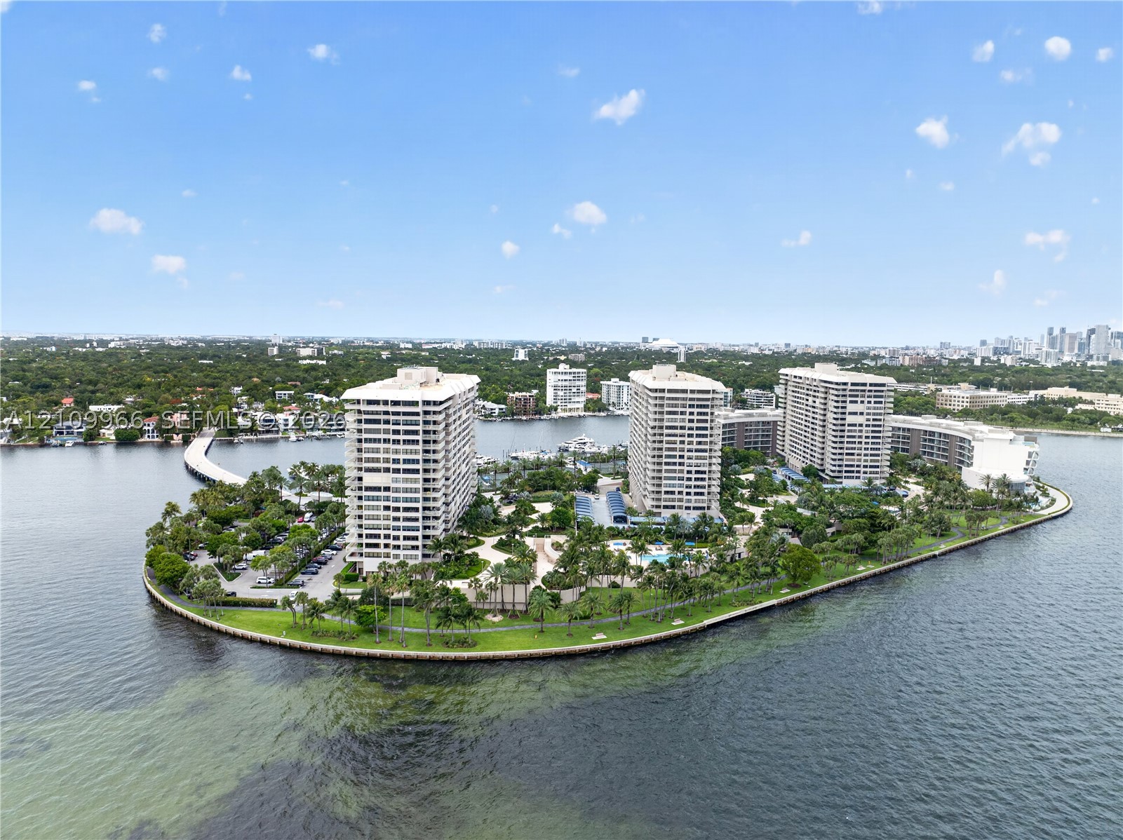 2 Grove Isle Dr #B1008, Miami FL 33133