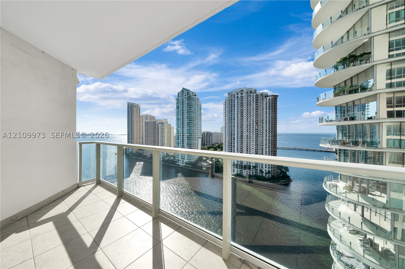 300 S Biscayne Blvd #T-1806, Miami FL 33131