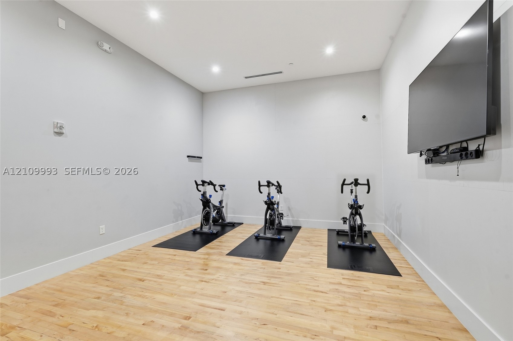 801 Brickell Key Blvd #808, Miami FL 33131