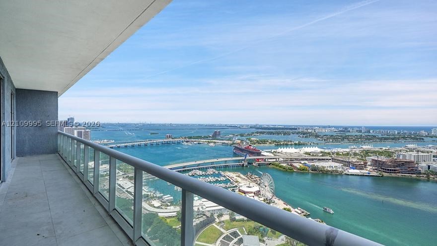 50 Biscayne Blvd #5406, Miami FL 33132