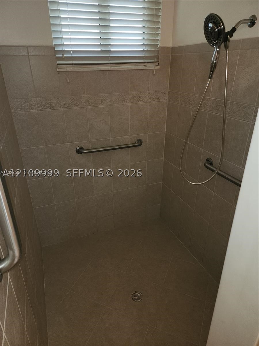 1794 NW 112th Ter, Coral Springs FL 33071