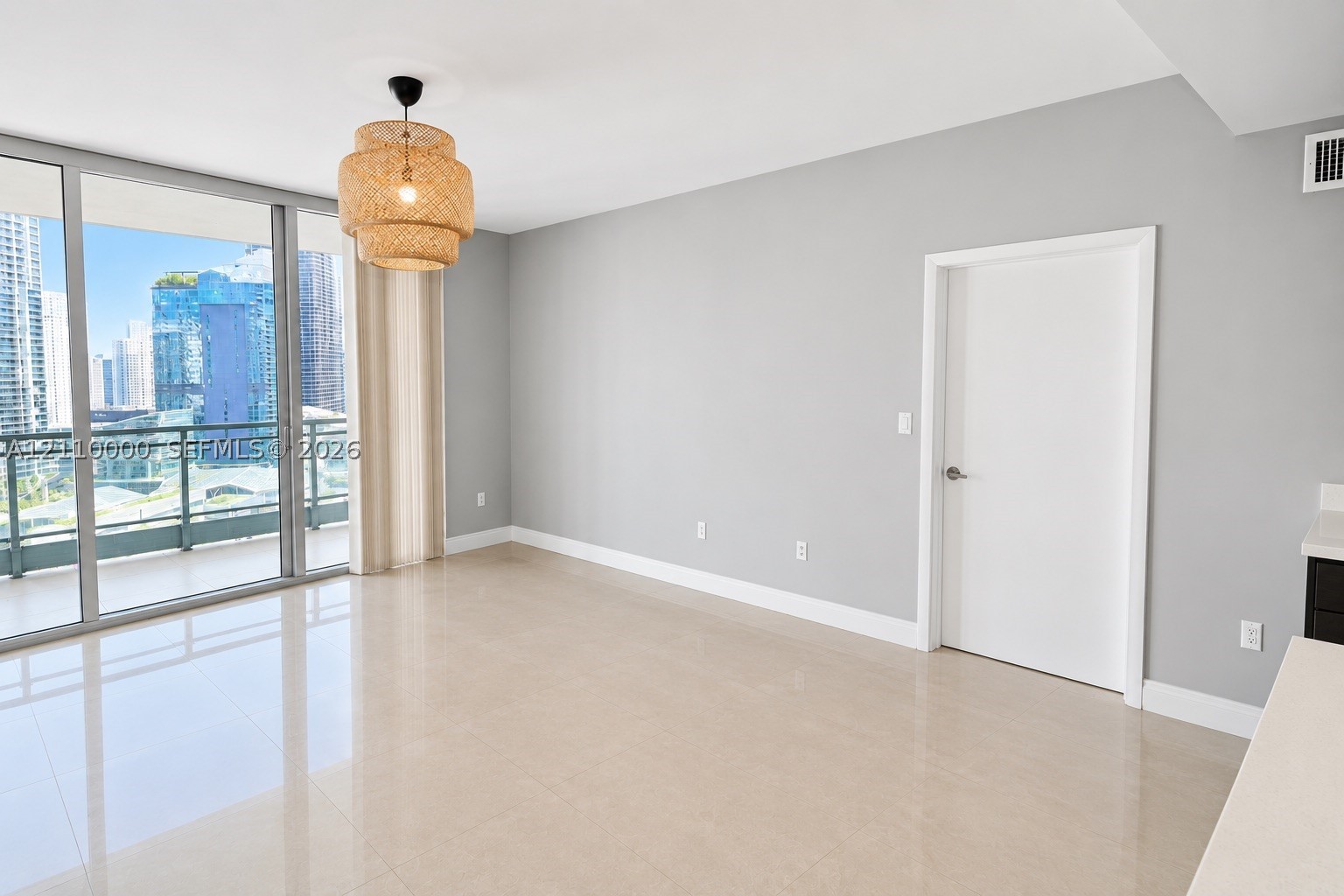 90 SW 3rd St #3212, Miami FL 33130