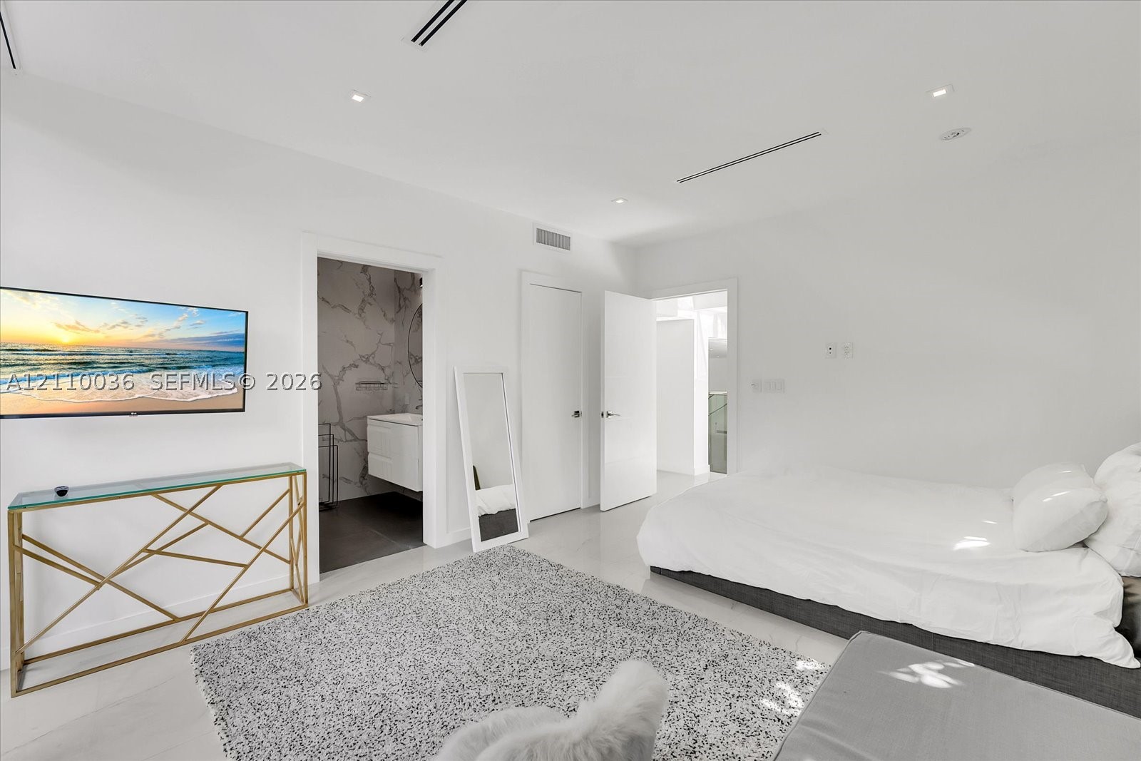 7830 Atlantic Way, Miami Beach FL 33141