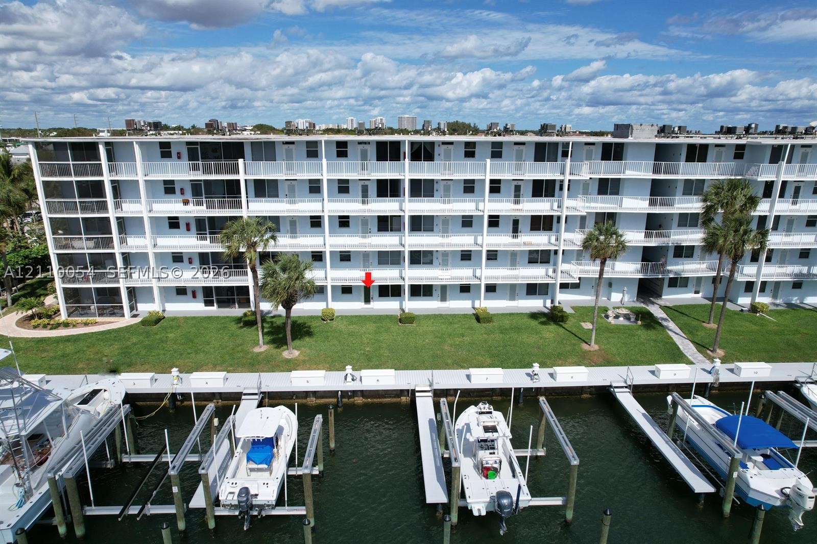 108 Paradise Harbour Blvd #111, North Palm Beach FL 33408