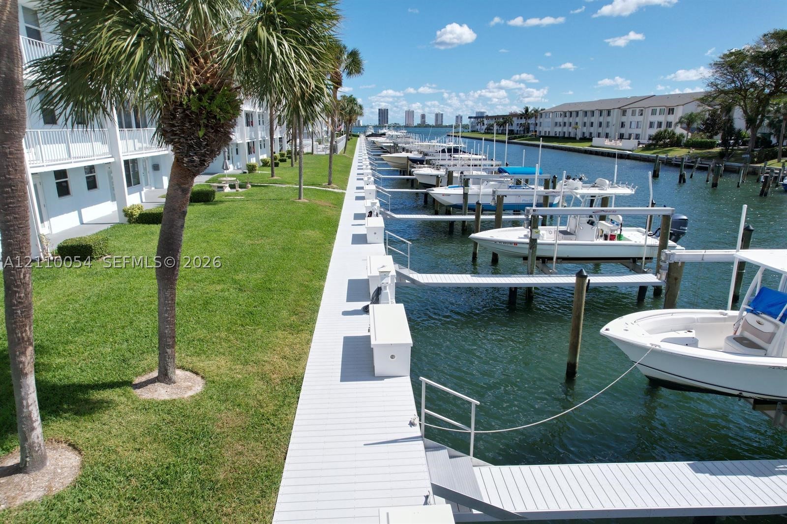 108 Paradise Harbour Blvd #111, North Palm Beach FL 33408