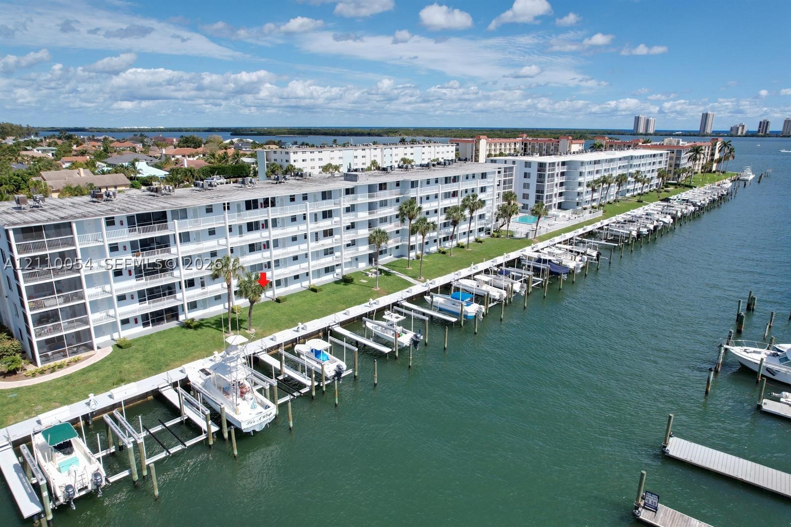 108 Paradise Harbour Blvd #111, North Palm Beach FL 33408