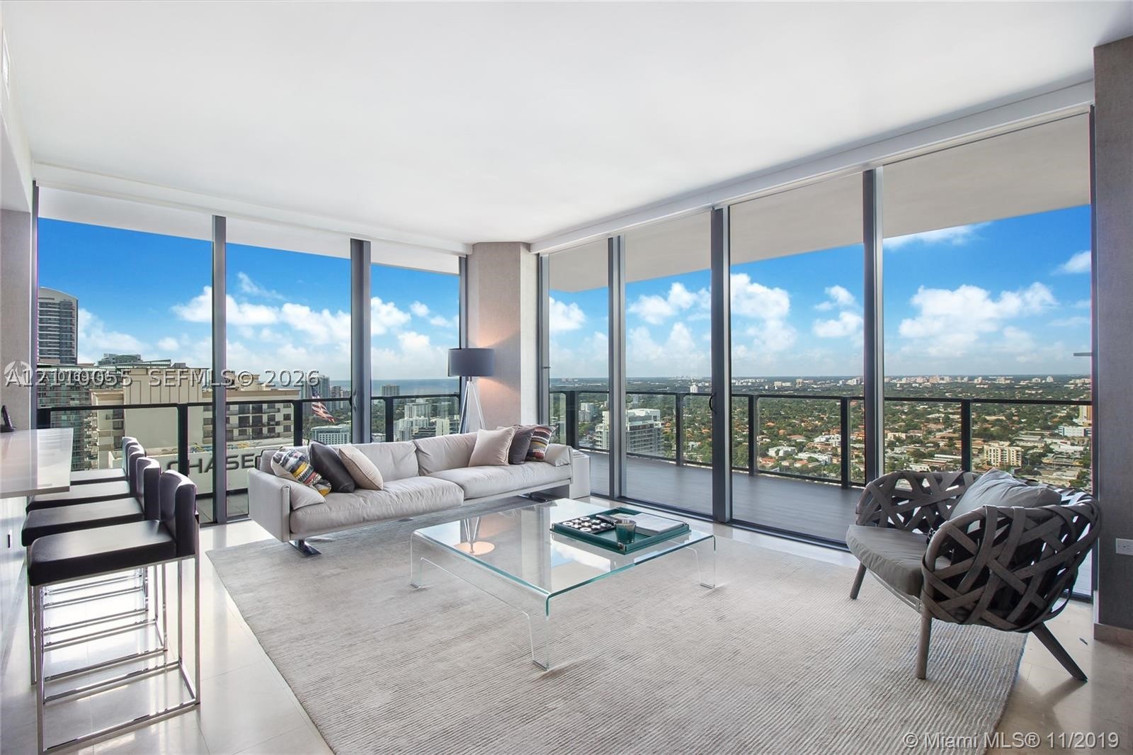 88 SW 7th St #3202, Miami FL 33130