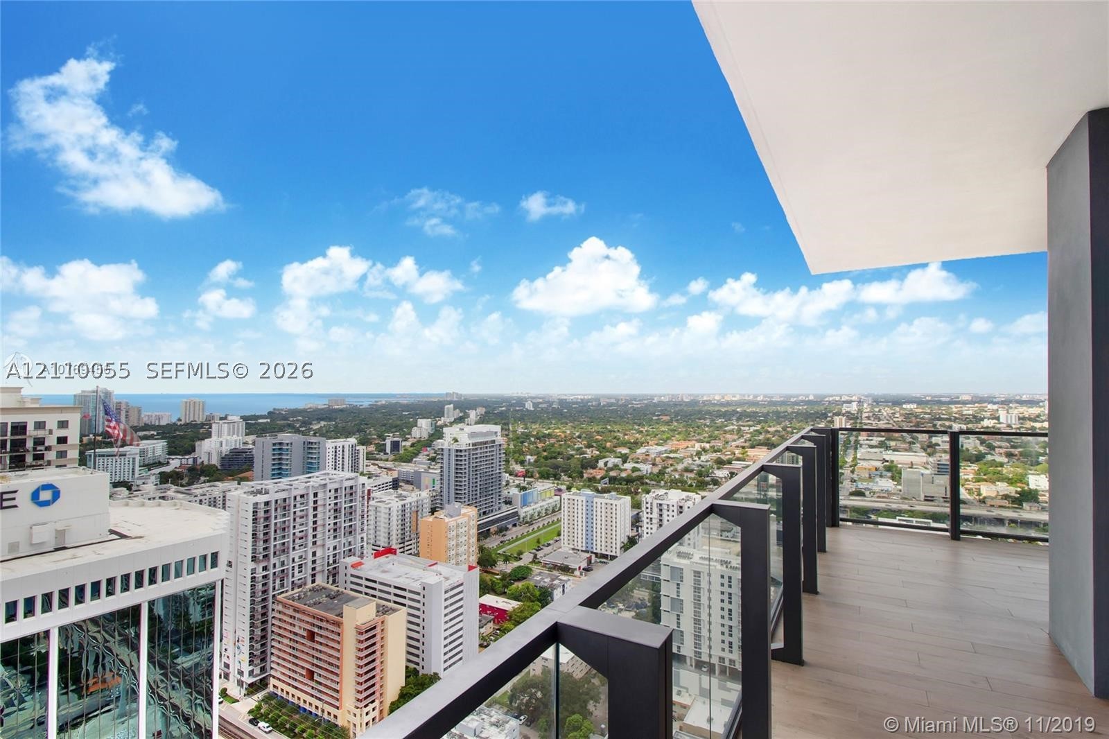 88 SW 7th St #3202, Miami FL 33130